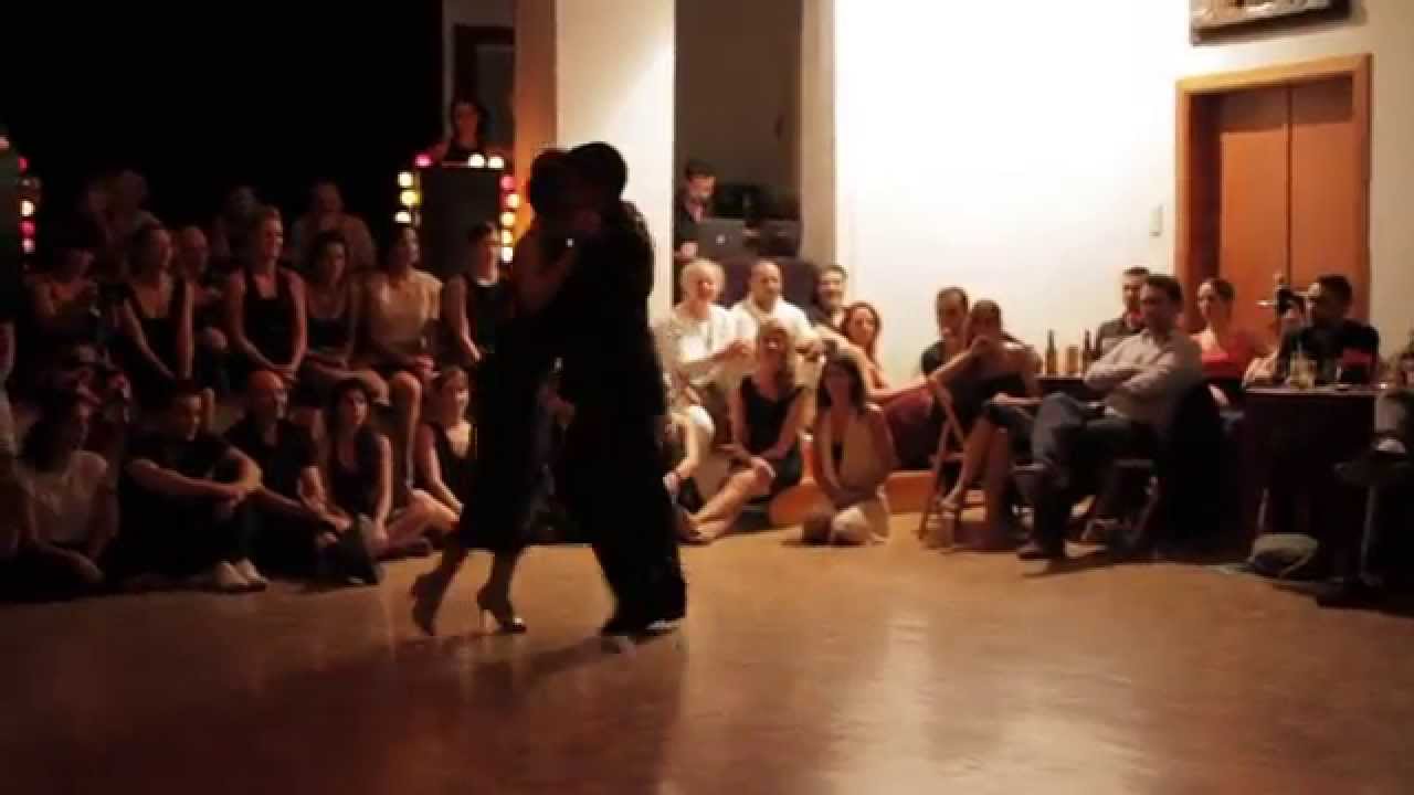 Noelia Hurtado y Carlitos Espinosa 4/4 - Aquelarre tango Barcelona
