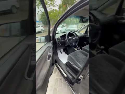 фото opel zafira a 0