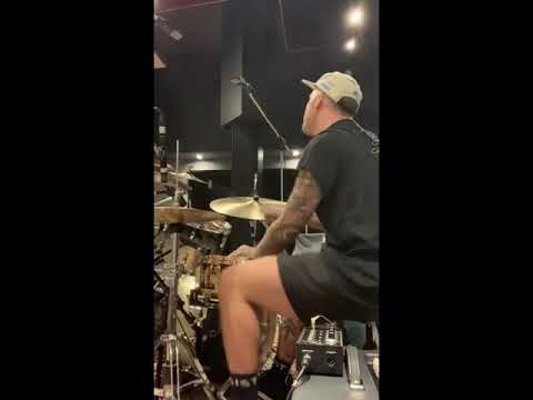 Gravação de bateria da “Dúvida” - Vitor Kley, Jão