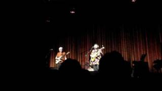 Ry Cooder Nick Lowe Amsterdam 18 06 09 One meat ball