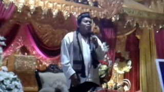 Download lagu guru hamdani akbar bibir tersenyum hati terluka bertempat di sungkai mp3 Download lagu guru hamdani akbar bibir tersenyum hati terluka bertempat di sungkai mp3