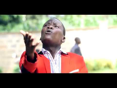 Ninasikia roho wa mungu akiniambia niombe sana