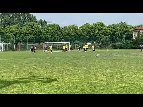 MINICUP ESORDIENTI B, il rigore del vantaggio dello Sporting San Donato