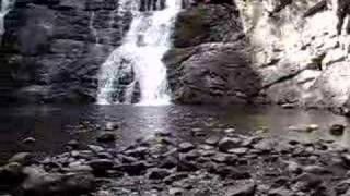 preview picture of video 'Laurel Falls Tennessee low water'