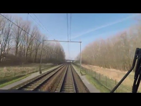 A train driver's view: Nijmegen - Roosendaal, DDZ, 10-Mar-2016.