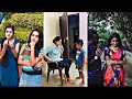 അടിവാതിലും തുറന്ന് വന്നിരിക്കുവാ കട�