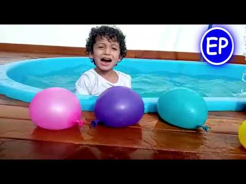 Aprendendo Cores em Inglês com Balões na Piscina \ ENZO O PIMENTINHA