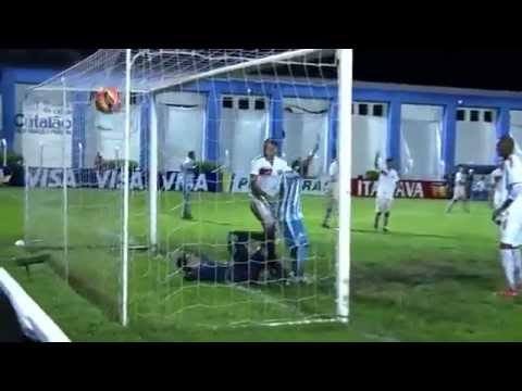 GOL BIZARRO, GOLAÇO OU FRANGAÇO- Danilo- Crac 3 x 0 Náutico - Copa do Brasil 2013