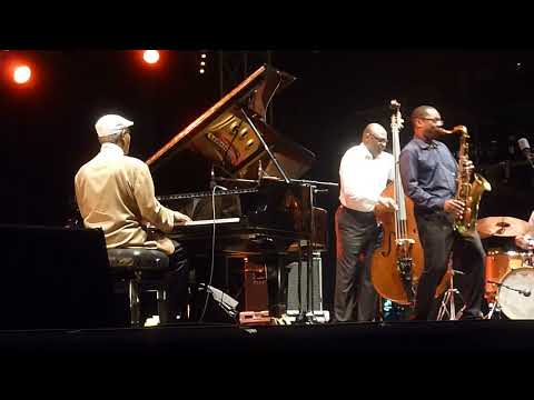 McCoy Tyner Trio Feat. Ravi Coltrane - 5 (La Défense Jazz Festival - Paris - June 30th 2012)