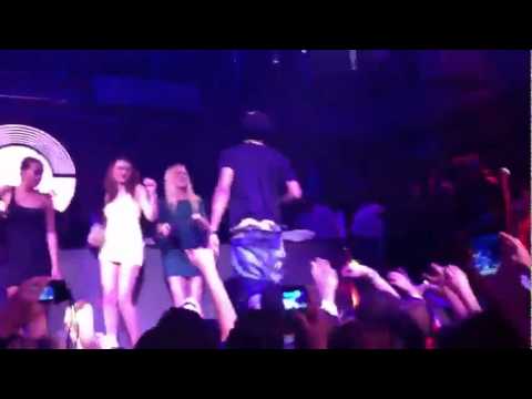 Pharrell Williams performs 'Hot in Here' @ Gotha Club - Cannes International Film Festival 2012