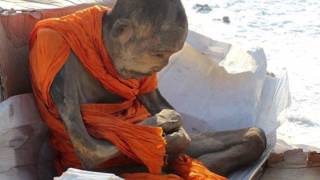 200-Year-Old Mummified Buddhist Monk is &#39;Not Dead&#39; Just Meditating