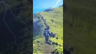 Download lagu Joko Kendil di Gunung Merbabu Sowan Guru 😭😭😭 #shorts #jokokendil mp3