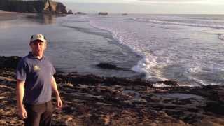 preview picture of video 'Punakaiki Beach at Sunset on day two of your New Zealand hiking tour'