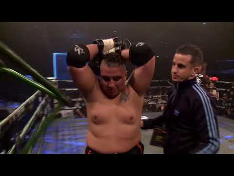 DANIEL SAM VS YASSINE BOUGHANEM ( GOLDEN FIGHT 6 ) - 9.12.17