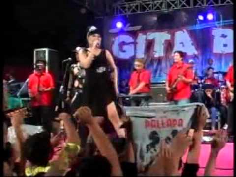 Sakit Nya Tu Disini - Niken Aprilia - OM.Gita Bayu Live Boteng Menagnti Terbaru 2015