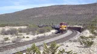 preview picture of video 'KCSM 4662 y 4657 con tren mixto. Auto-max de KCS 125 aniversario'
