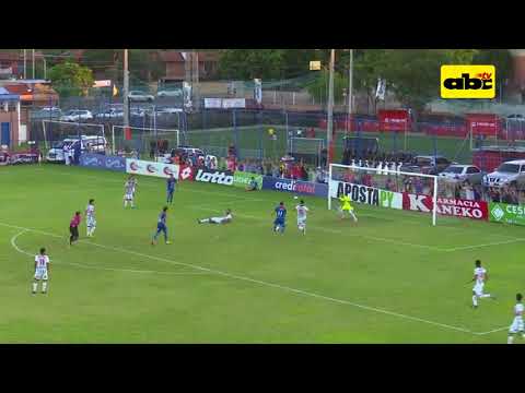 El blooper de Pedro Benítez en el partido entre Independiente y Rubio Ñu