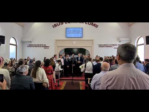 Grup tinerii Mitoc.    Nui vremea de zidit în vale