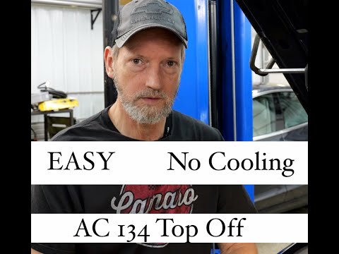 How to Top off a Car's A/C System Using a Manifold Gauge