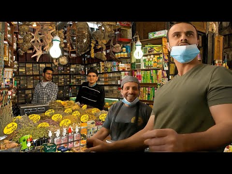 Estadounidense habla de repente en árabe y sorprende a los lugareños