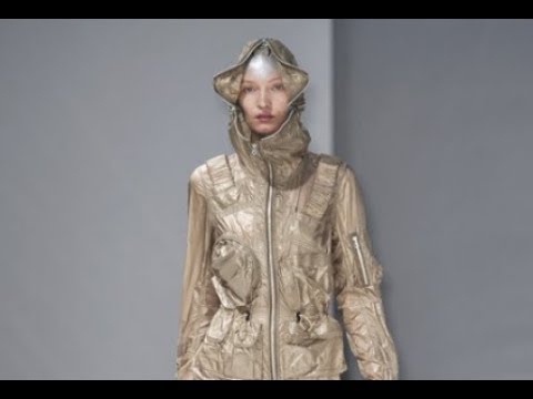 ZUCCA Fall 2009/2010 Paris - Fashion Channel