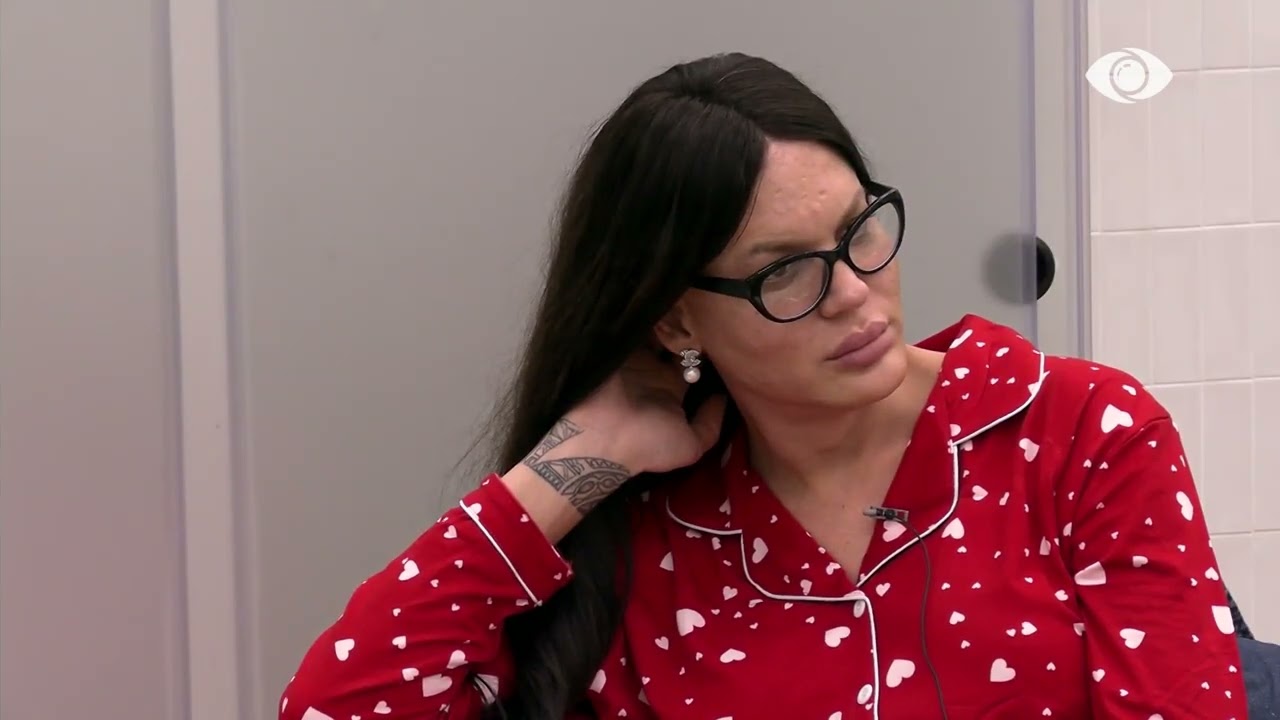 A je dakord që Laerti ka ndryshuar shikimin ndaj vajzave…/ Vijon biseda mes Amberit dhe Gertës