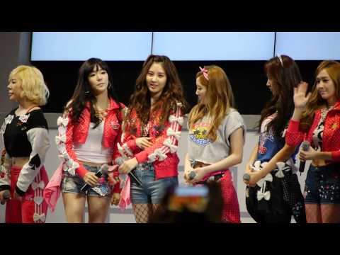 [Fancam] 130407 Tiffany SNSD - Dancing Queen, Gee, I got a boy@LG Cinema 3D World Festival
