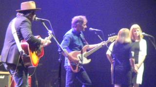 WILCO w/ Lucius &quot;Nothing&#39;severgonnastandinmyway(again)&quot; 07-19-13 Webster Arena, Bridgeport CT