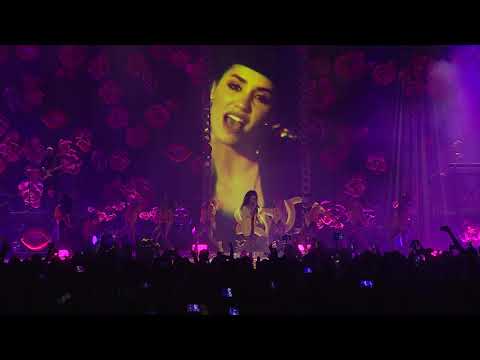 Lali - Tu Novia (Brava Tour en Vivo en el Luna Park)