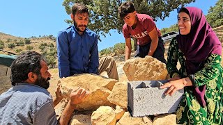 Building a New Beginning | Ibrahim and a Friend Help Salahadin Set Up the Black Tent Camp 🏕️🤝