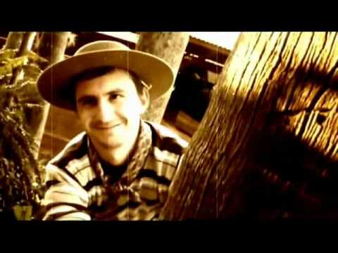 House Music 2010 - Takeshy Kurosawa ft Sandro Peres - Mucho Gracias (Karmin Shiff Bootleg Vision)