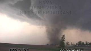 preview picture of video '5/11/2000 Fairbanks Iowa Tornado Video.'