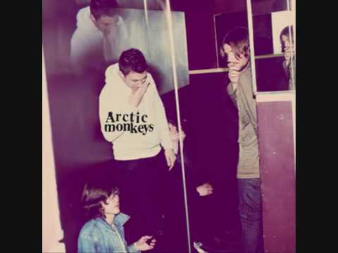 Arctic Monkeys - Crying Lightning - Humbug