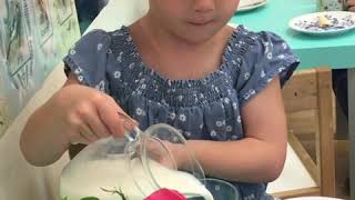 Just beautiful to watch! "I can do it, I can pour the milk all by myself!"