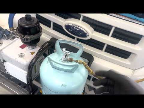 BAD expansion valve Stuck open￼ ?  or BAD AC control valve in the compressor￼￼ ?