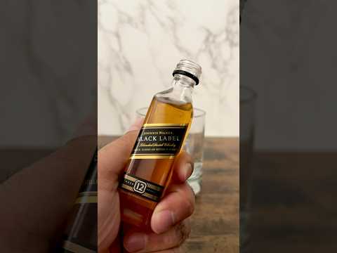 Johnnie Walker Black Label #whiskey #scotch #happyday #cheers  #cheerstotheweekend #cheerstolife