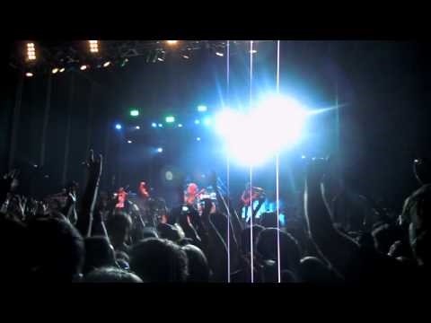 Mago de Oz en Alcorcón septiembre 2010.  Haciendo la gamba