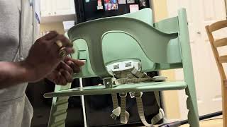 How to open baby set on Stokke Tripp Trap high chair