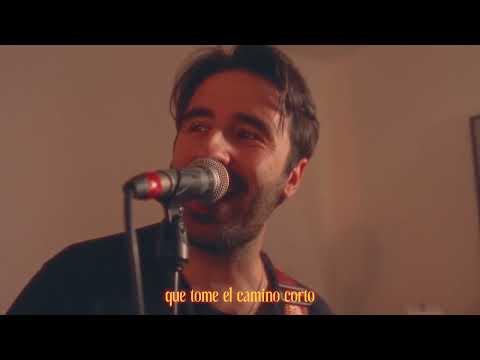 Camino Corto - Extraños Pasajeros