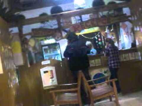 Genzer bez Suchánka v OC Novodvorská.mp4