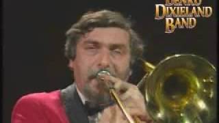 Music video thumbnail preview for Dinah - BENKO DIXIELAND BAND feat. Eddie Davis by Benkó Dixieland Band