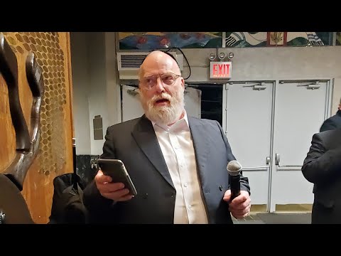 Michoel Schnitzler Suprises a friend at his son's Bar Mitzvah!~מיכאל שניצלר מפתיע את חברו