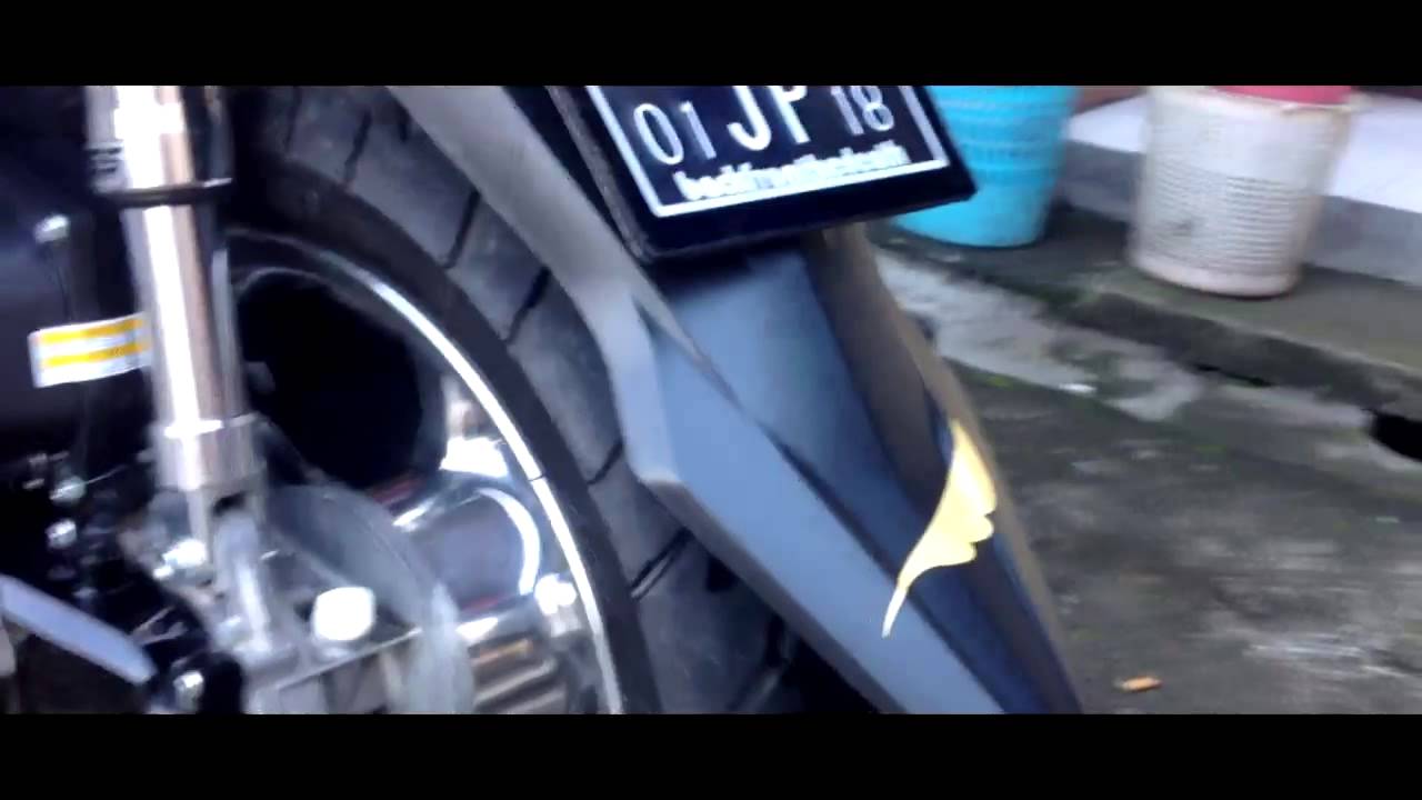 My Yamaha Mio Soul GT with double angle eyes HID Xenon projector