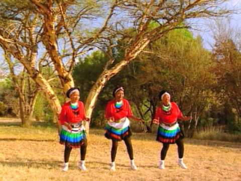 Mahlathini and the Mahotella Queens - Umuntu Ngumuntu