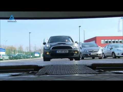 Hauptuntersuchung für PKW beim TÜV