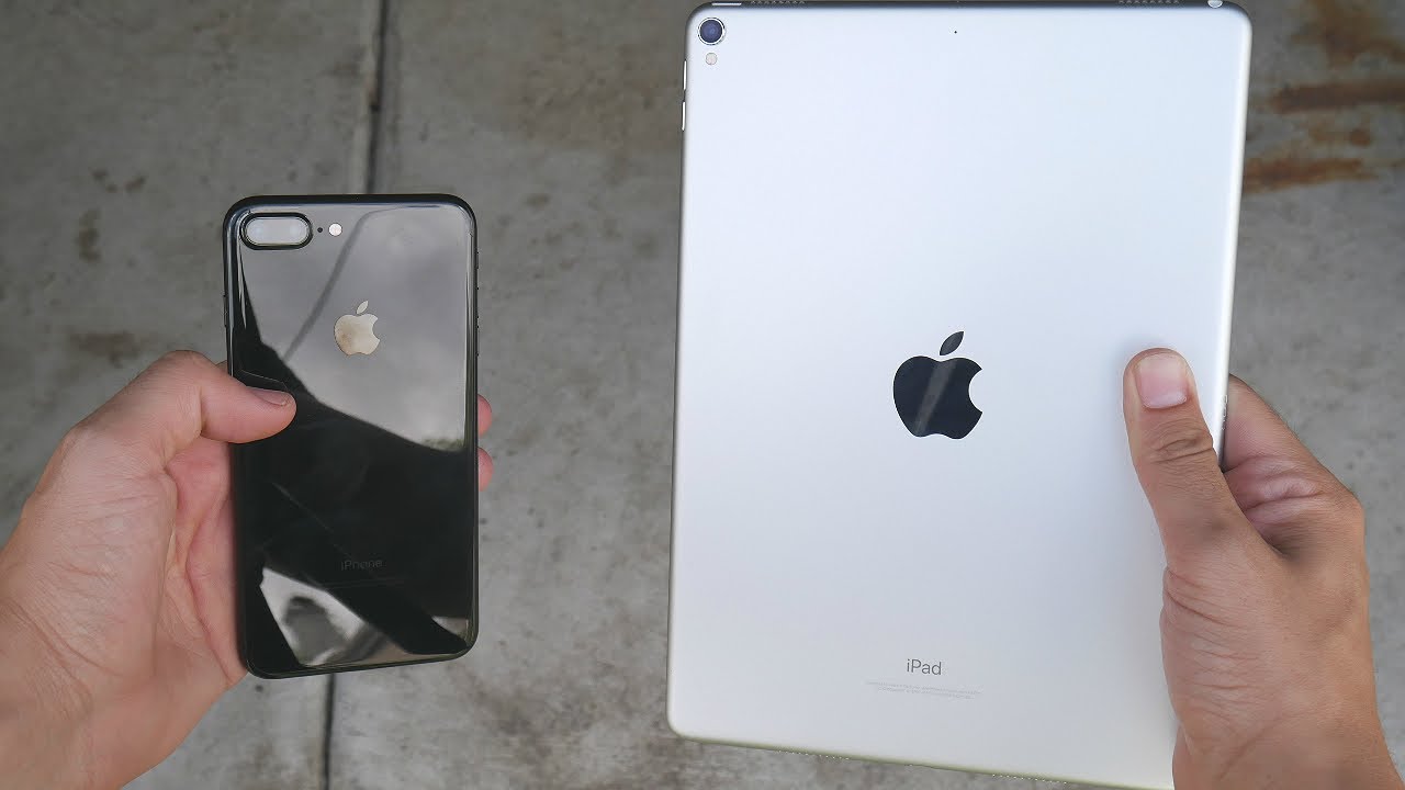 iPhone 7 Plus vs iPad Pro 10.5!