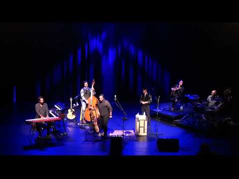 MONDA feat. VITORINO SALOMÉ - Menina Estás à Janela (live)