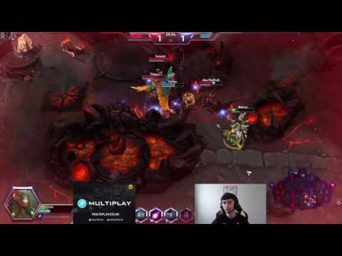 Bakery gets bullied by his teammates in solo queue