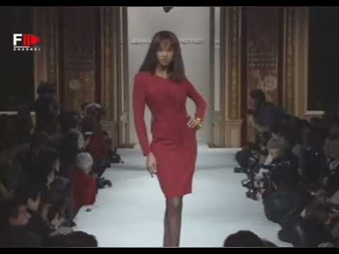 Tyra Banks On The Runway - Jean Louis Scherrer Spring/Summer 1993