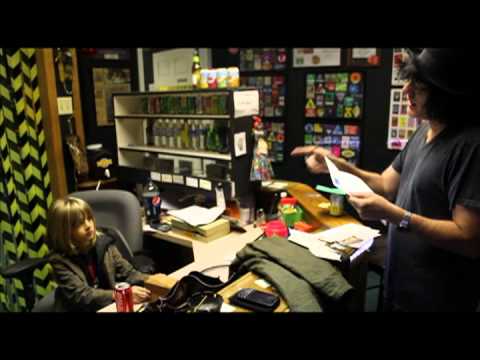 Club Life (Clip 'Date Prep')